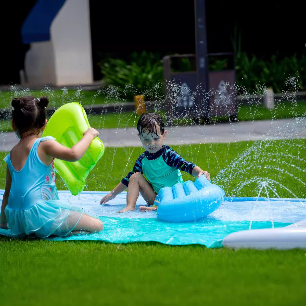 어린이용 인터랙티브 상어 워터 슬라이드 매트, 2인용  - Kids Outdoor Water Slide 리뷰 및 가격